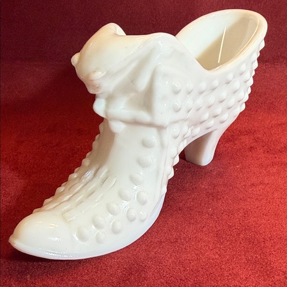 Fenton vintage milk glass hobnail shoe - Picture 4 of 7